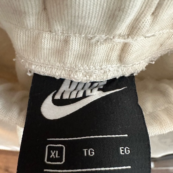Nike Fleece Joggers - Picture 3 of 4